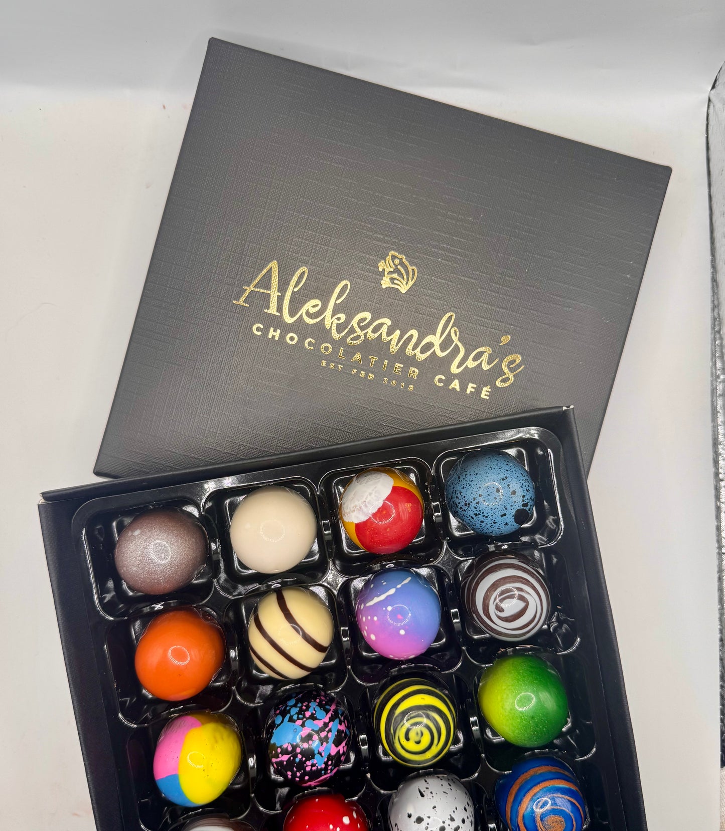 Box of 16 Handmade Truffles